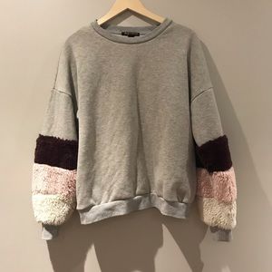 Revamped balloon sleeve contrast cuff crewneck